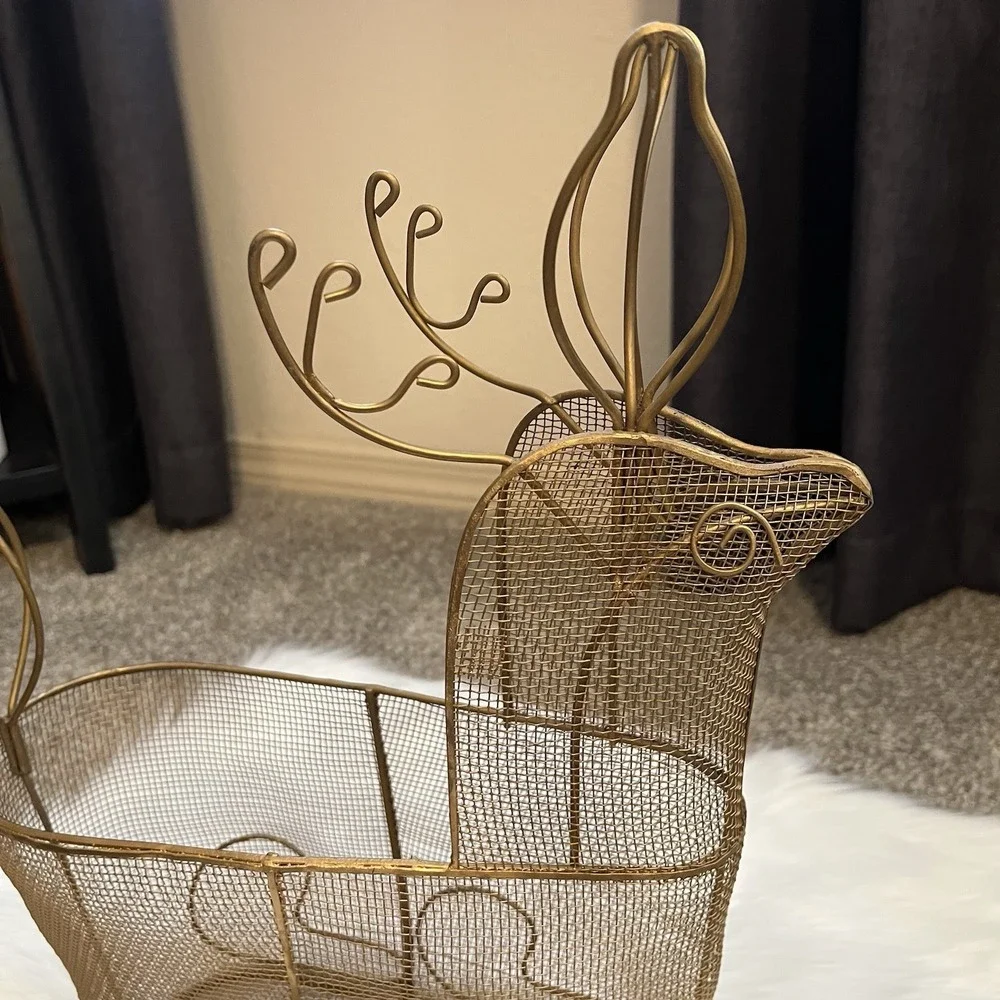 VTG MCM Gold Wire Mesh Reindeer Basket Holiday Christmas Card Ornament Planter